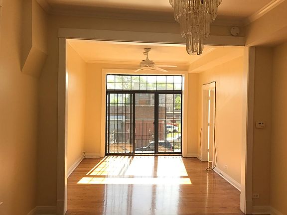 4th image of 906 N California Ave APT 2F