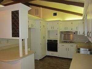 A131GZF KITCHEN