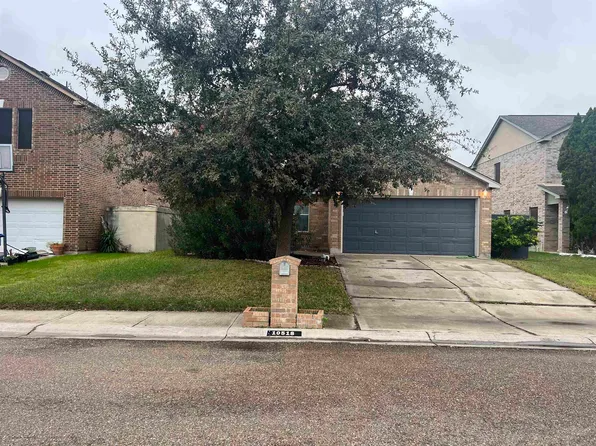 10518 New River Dr, Laredo, TX 78045