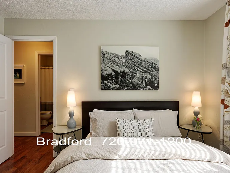 Middle Bedroom