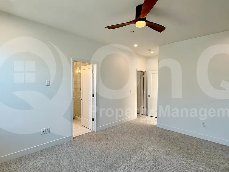 825 N 9th Ave #1 — Photo 17
