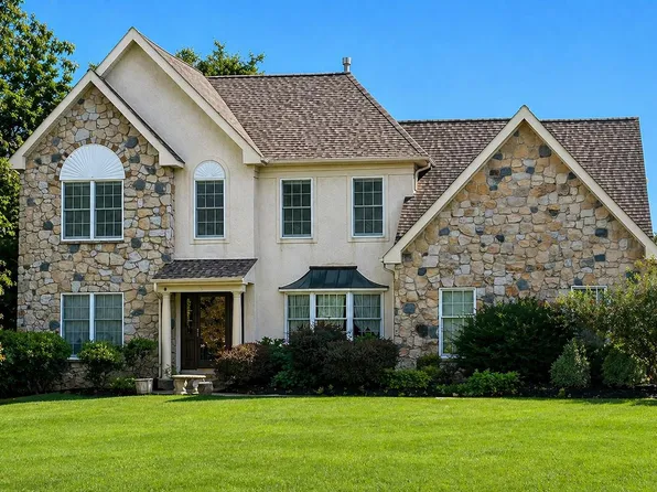 1410 Windsor Dr, Warrington, PA 18976