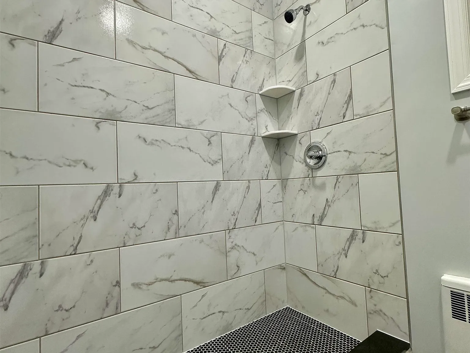 2 bed, 1.0 bath, $2,600 — Photo 4