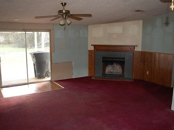 2nd image of 33438 Betts Dr