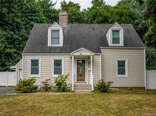 45 Boswell Rd, West Hartford, CT 06107