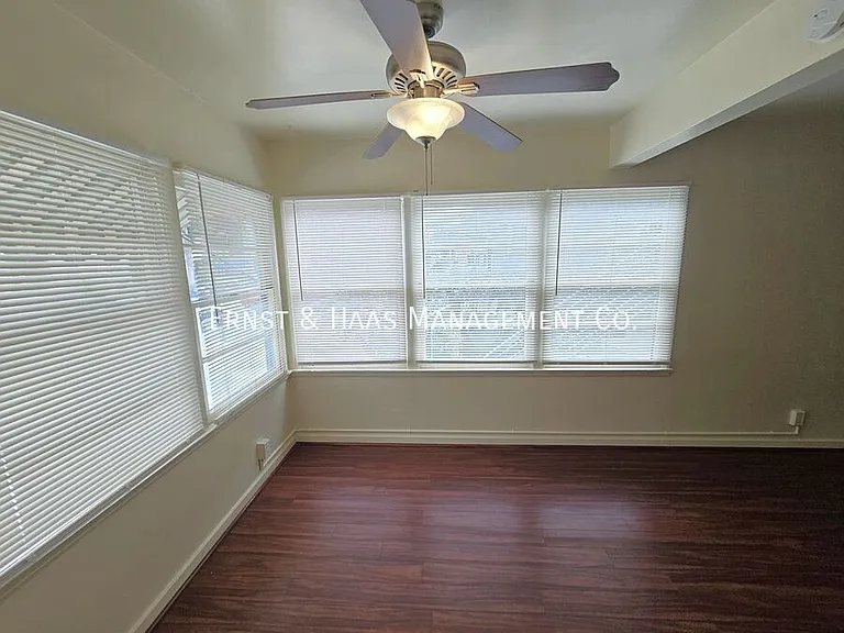 436 W 4th St #1 — Photo 8