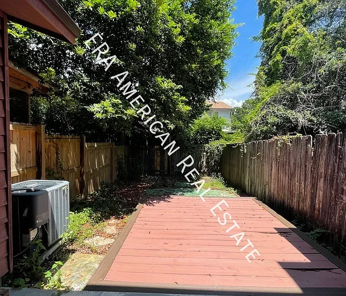 419 Hollywood Blvd NW #B — Photo 24
