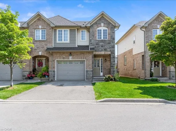 40 Dartmouth Gate #12, Hamilton, ON L8E 0C4