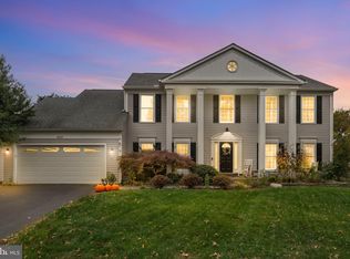 13127 Frog Hollow Ct, Herndon, VA 20171