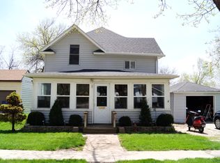 308 3rd St, Manning, IA 51455