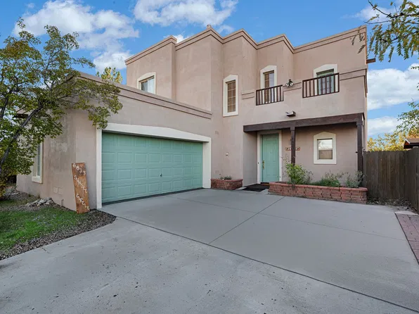 6833 Sunset Cir, Santa Fe, NM 87507