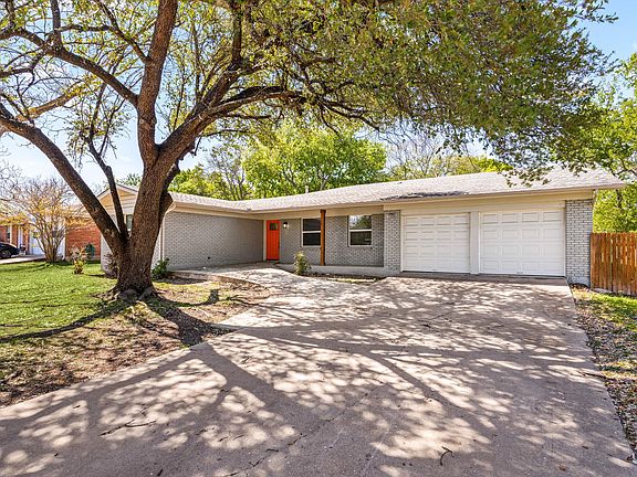 2nd image of 11800 Oak Haven Rd