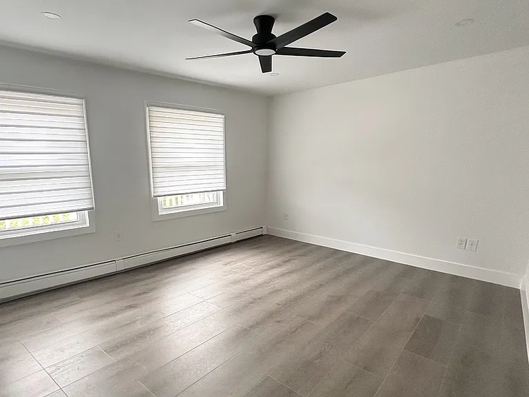 58 Mark Dr — Photo 9