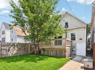 1942 N Lawndale Ave, Chicago, IL 60647