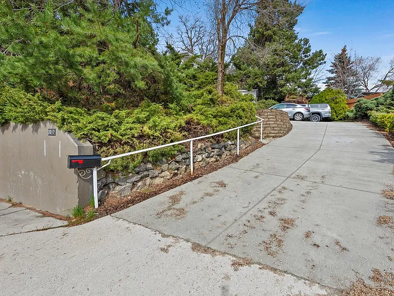 3017 N Bogus Basin Rd — Photo 13