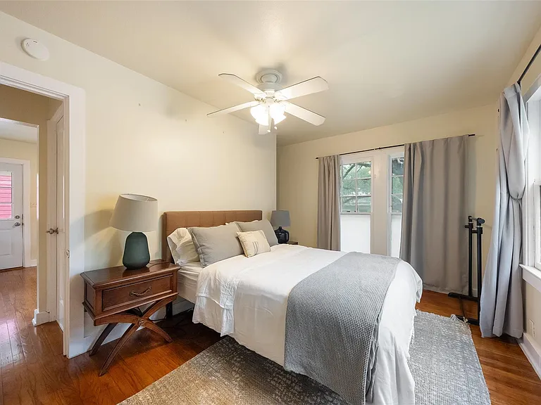 706 Patterson Ave #1/2 — Photo 11