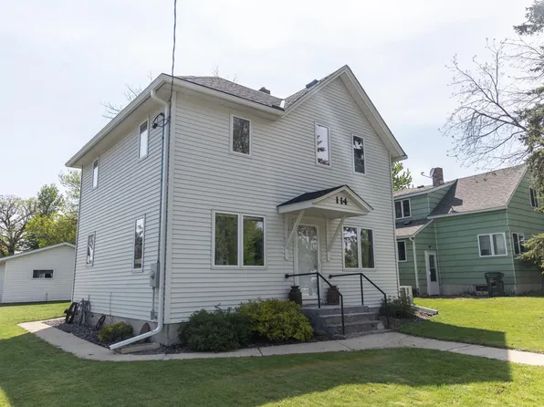 114 3rd St NE, Freeport, MN 56331