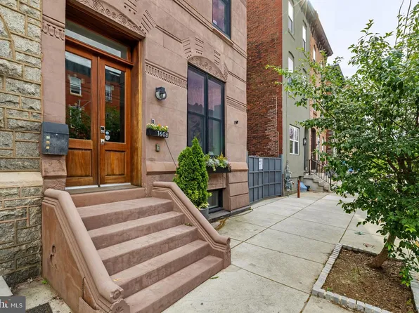 1608 Christian St, Philadelphia, PA 19146