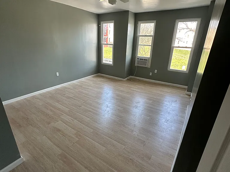 2903 Walbrook Ave — Photo 8