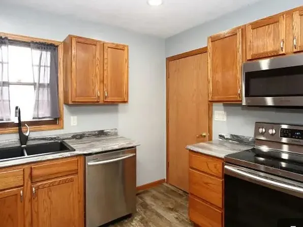 1451 Manatt St, Lincoln, NE 68521