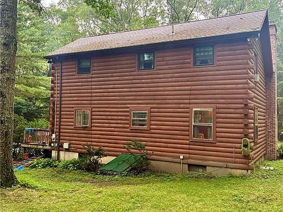 3rd image of 487 Plain Meeting House Rd