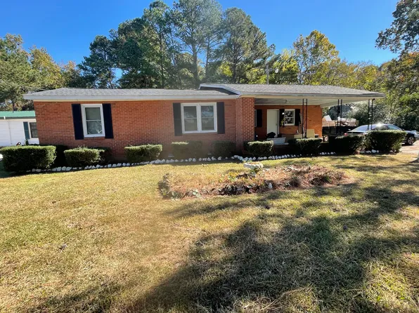 115 Thompson Dr, Lewiston Woodville, NC 27849