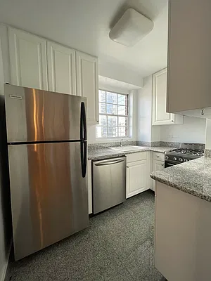 Rented by Bond New York | media 3