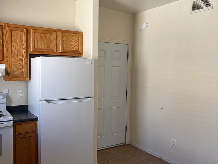 3602 E Blacklidge Dr #2 — Photo 5