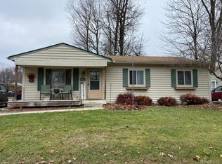 33654 Fairchild St, Westland, MI 48186