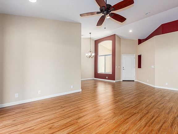 5th image of 8846 W Piute Ave