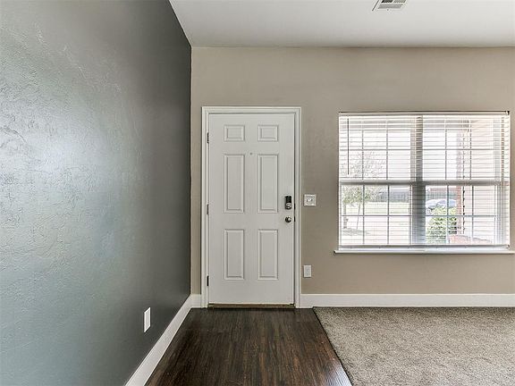 3rd image of 1500 Sandstone Dr