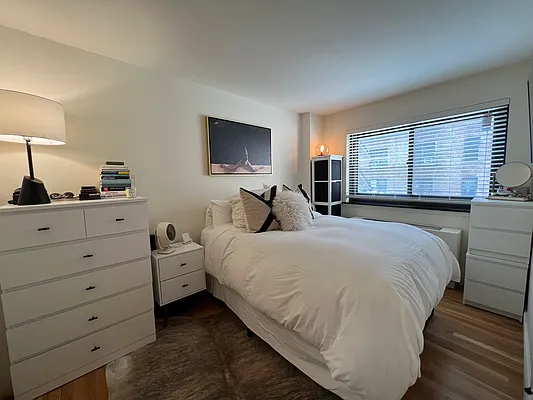 Rented by AZ REALTY NYC LLC | media 15