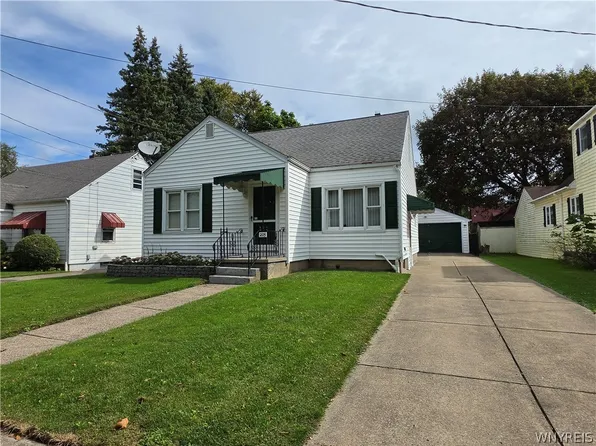 205 67th St, Niagara Falls, NY 14304