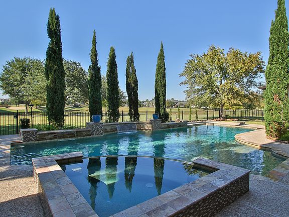 3rd image of 13919 Winding Springs Dr
