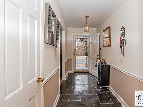 5th image of 1010 River Forest Pl