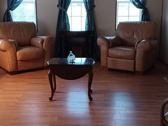 3rd image of 715 Par Pines Blvd