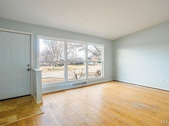 2nd image of 1805 Flicker Dr