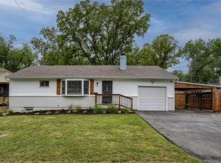 19 W 83rd St, Kansas City, MO 64114