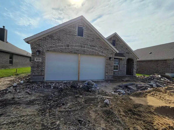 815 Silverleaf Dr, Ennis, TX 75119