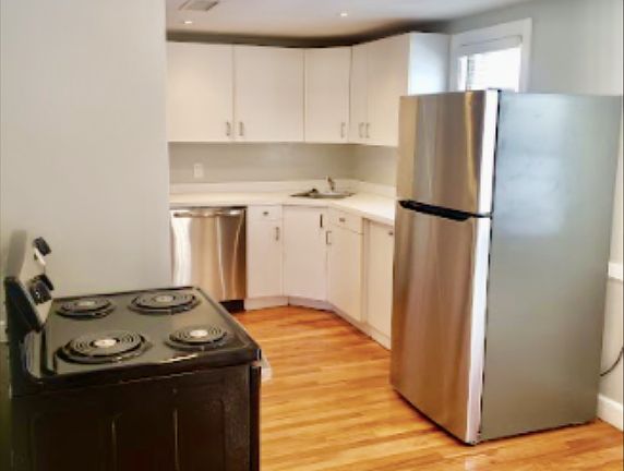 2nd image of 407 Washington St Floor 2