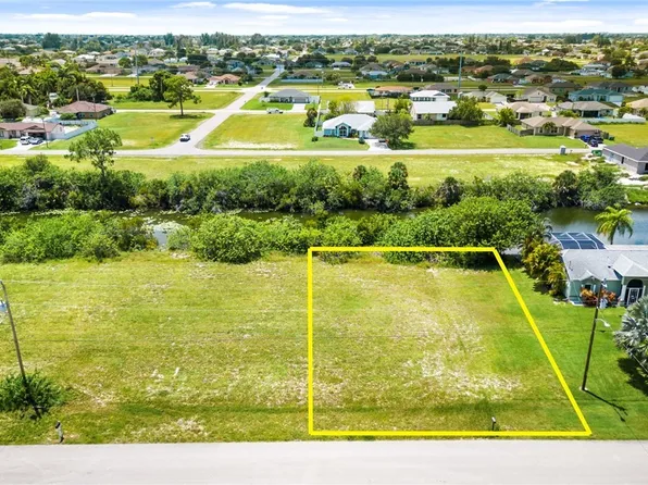 342 NE 25th Ter, Cape Coral, FL 33909