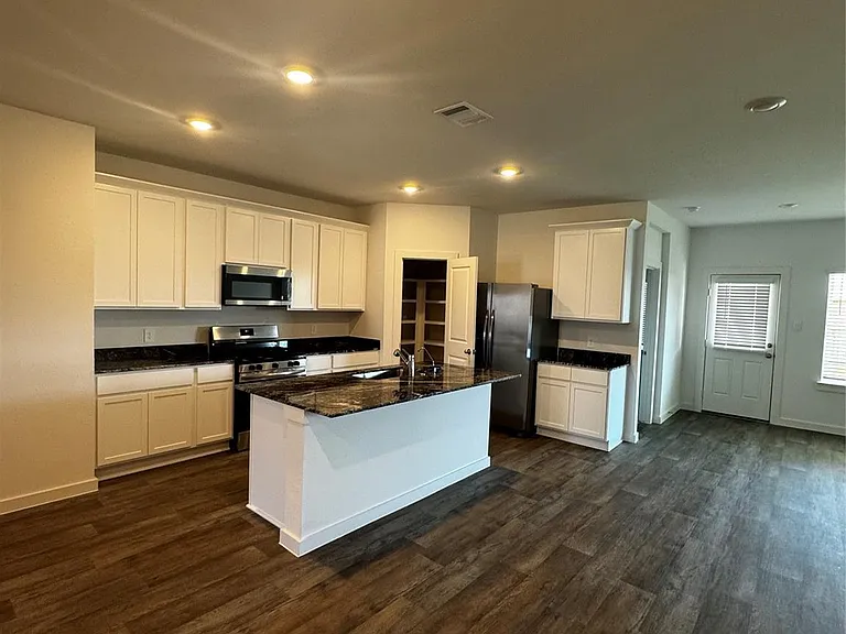 6107 Jasper Hill Dr — Photo 14