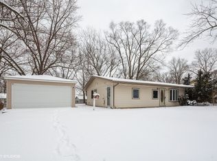 115 S Bartlett Rd, Streamwood, IL 60107