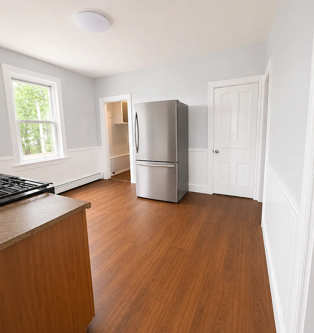 3 bed, 1040 sqft, $1,800 — Photo 2