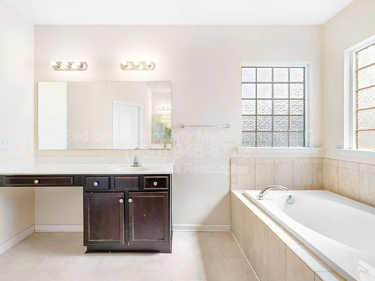 10697 Sky Chase Ave NW — Photo 20