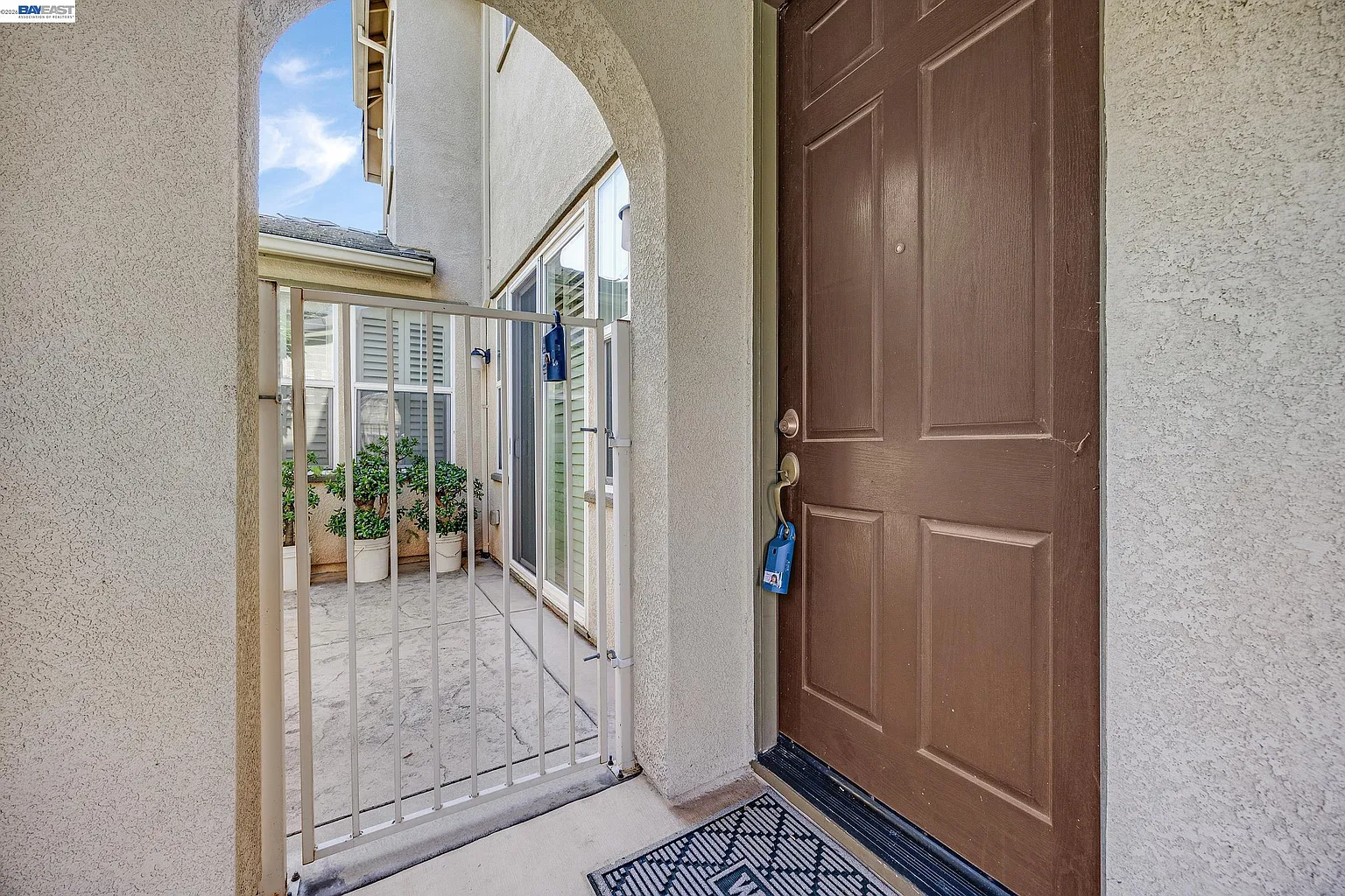 156 W Moraga St photo 1