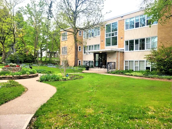 55 Blake St #301, Barrie, ON L4M 1J7