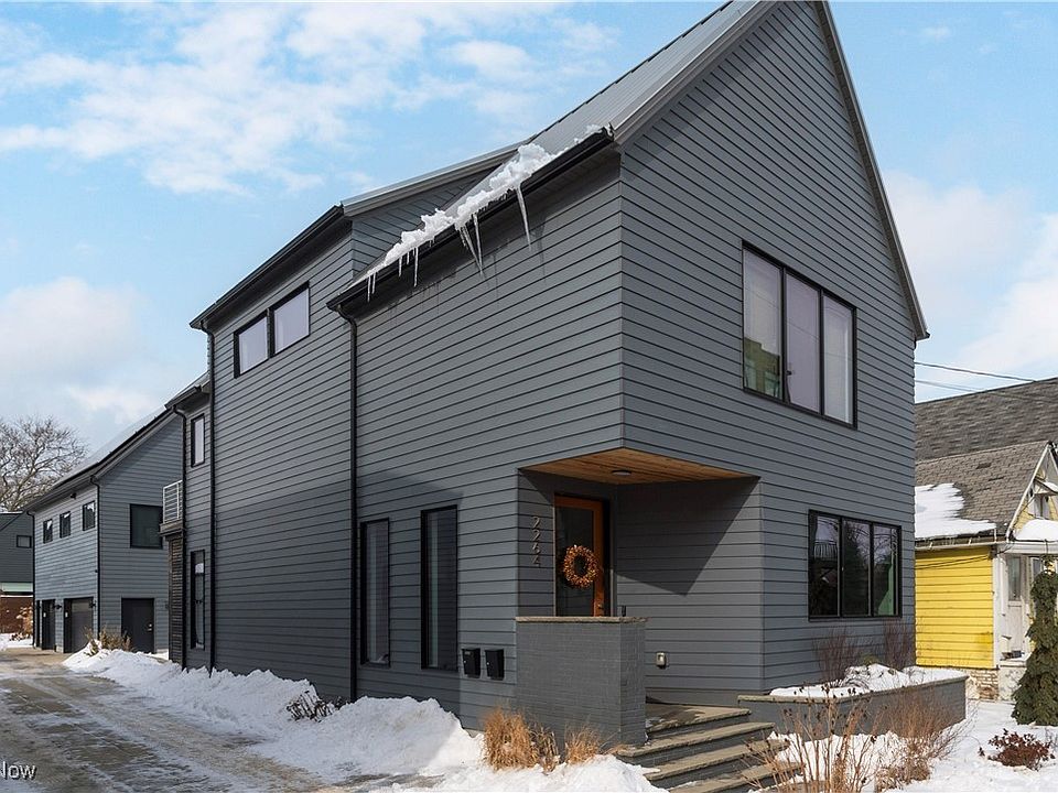 2nd image of 2264 W 19th St