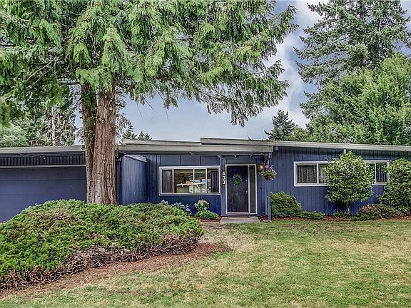 2nd image of 433 155th Ave SE