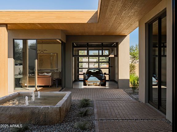 5th image of 8631 N AVENIDA DEL SOL --